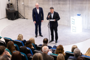 Prof. V. Marozas accepts the award